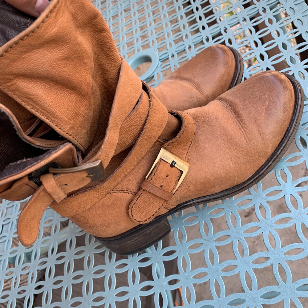 Steve Madden Booties - Picture 2 of 4